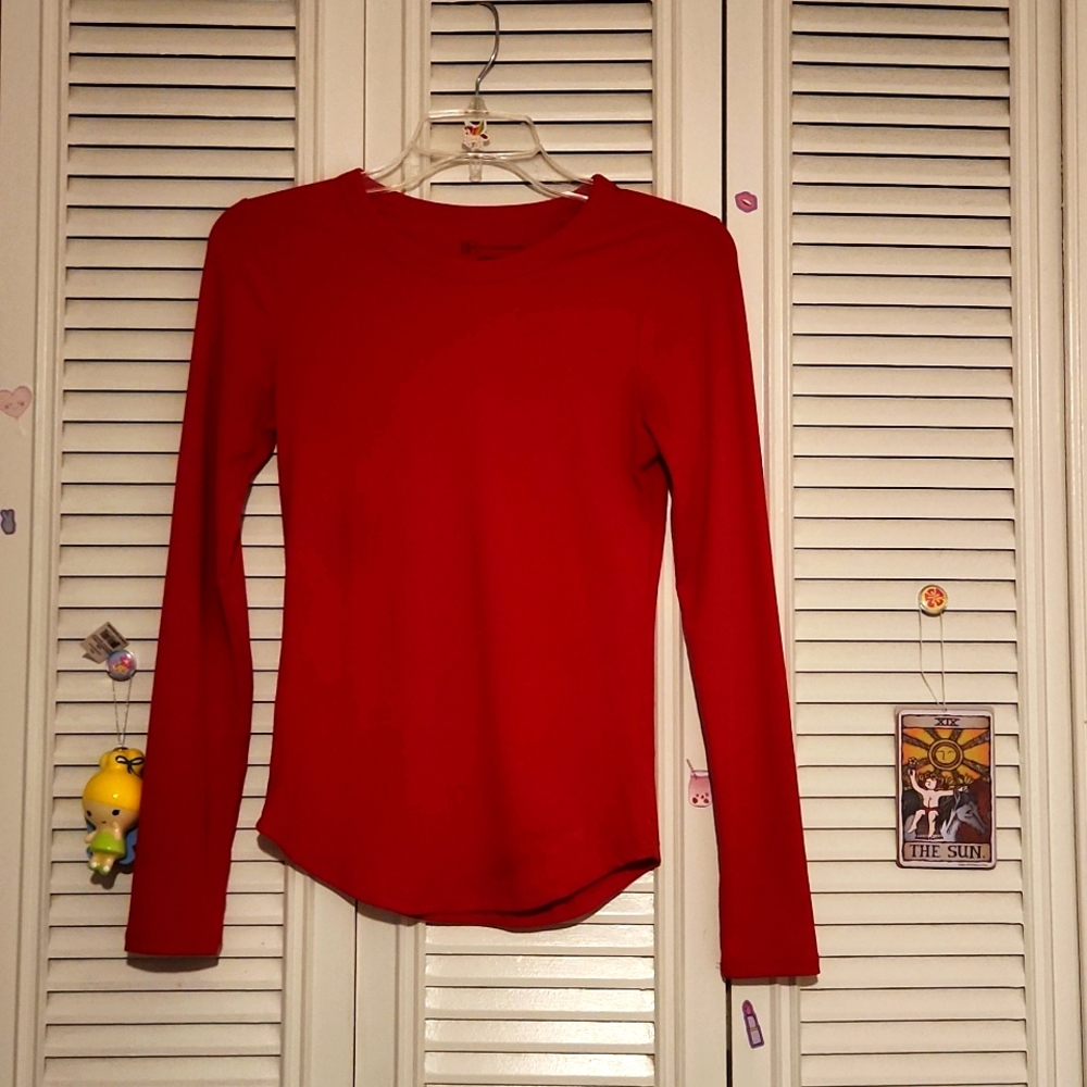 No boundaries 🌹 Cherry Red Top